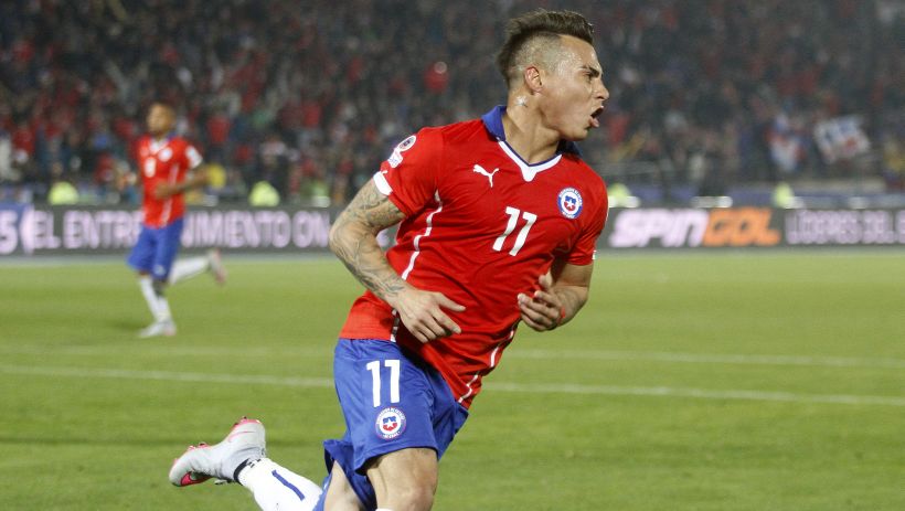 Eduardo Vargas sera titular  el lunes ante Mexico