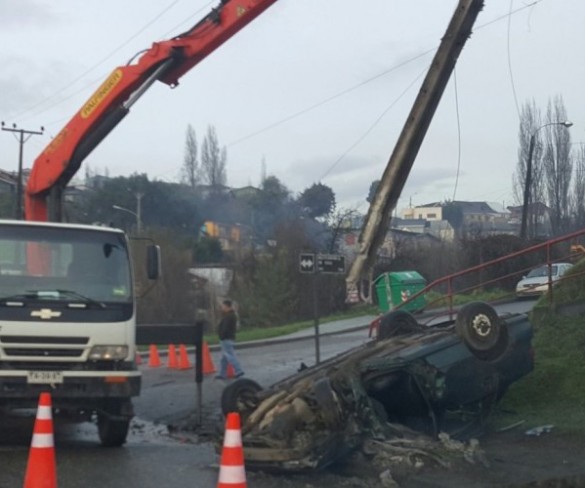 Accidente vehicular en Punta Diamante deja a dos jóvenes fallecidos